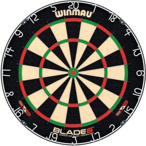 Winmau dartboard with sisal surface, thin blade wiring and staple free bullseye